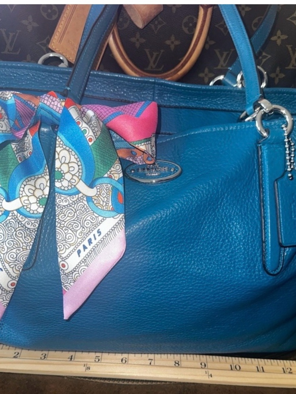 Coach purse, beautiful.